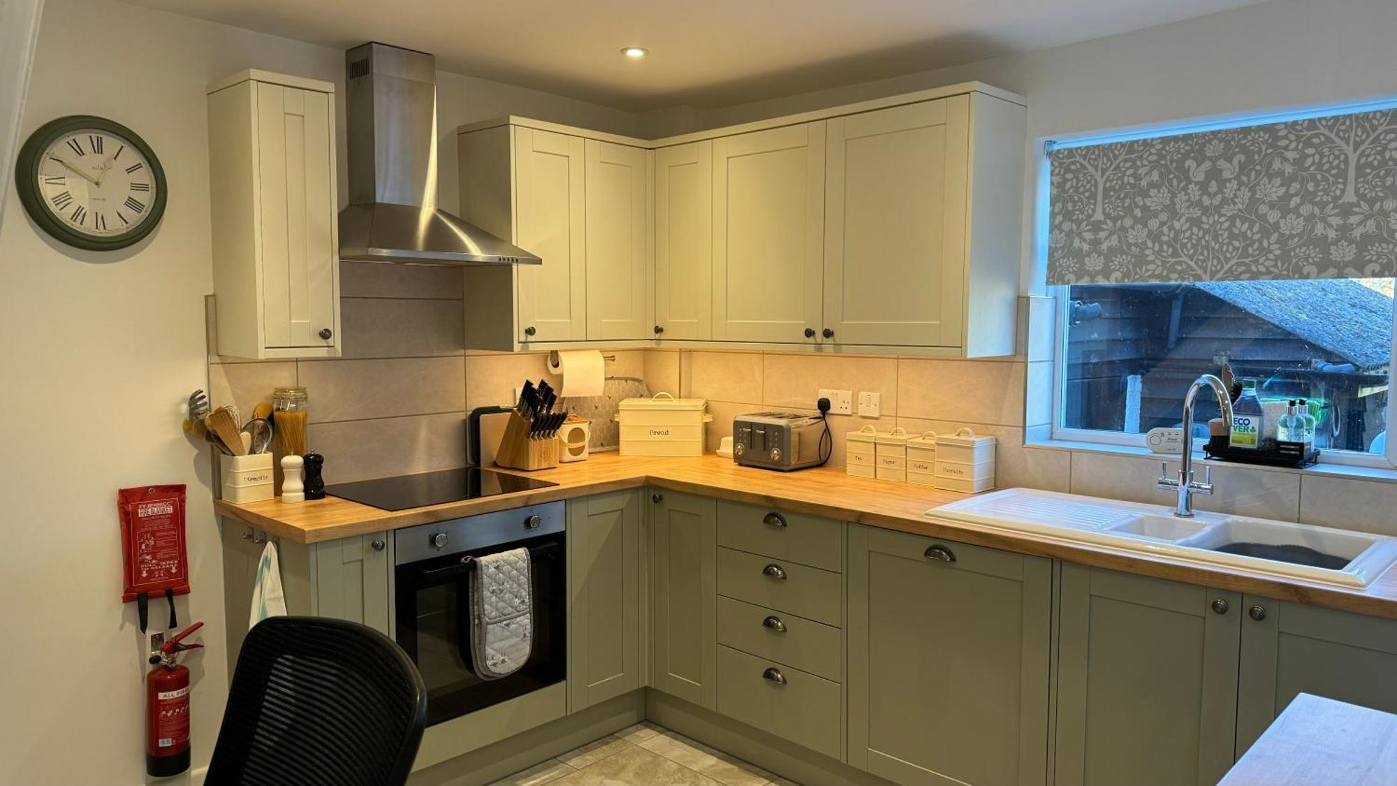 3 Bed Spa Cottage Southwater Exterior photo