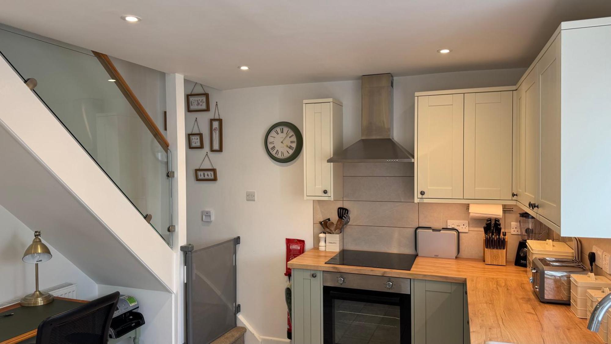3 Bed Spa Cottage Southwater Exterior photo