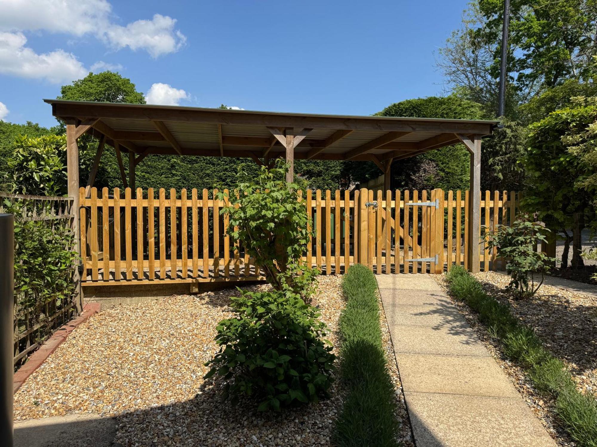 3 Bed Spa Cottage Southwater Exterior photo