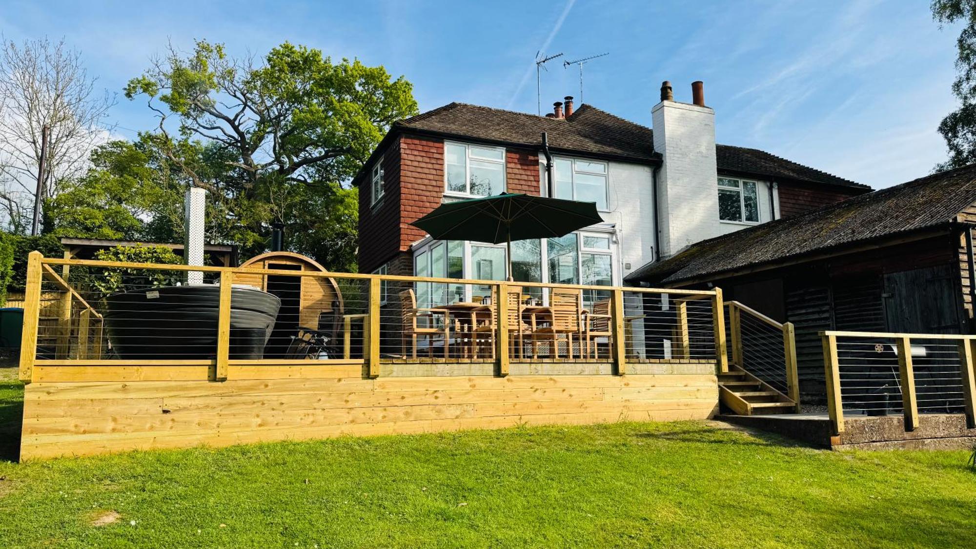3 Bed Spa Cottage Southwater Exterior photo